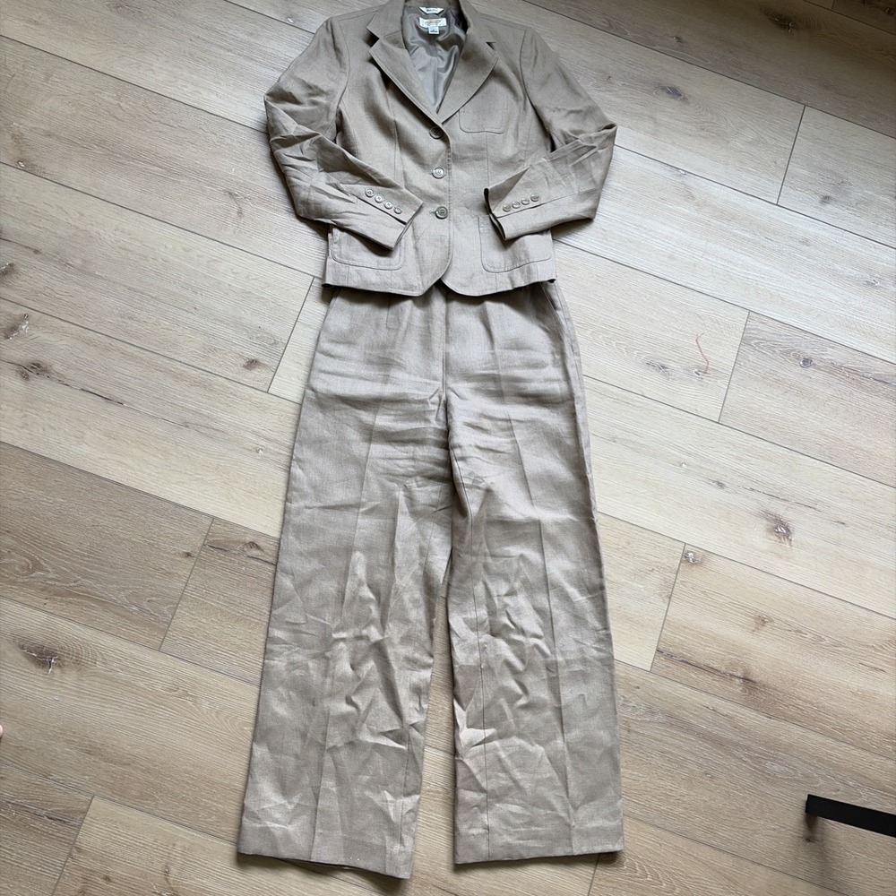 Talbots Beige Pure Irish 100% Linen Pant Suit Set Blazer Size 4/6 Career Classy